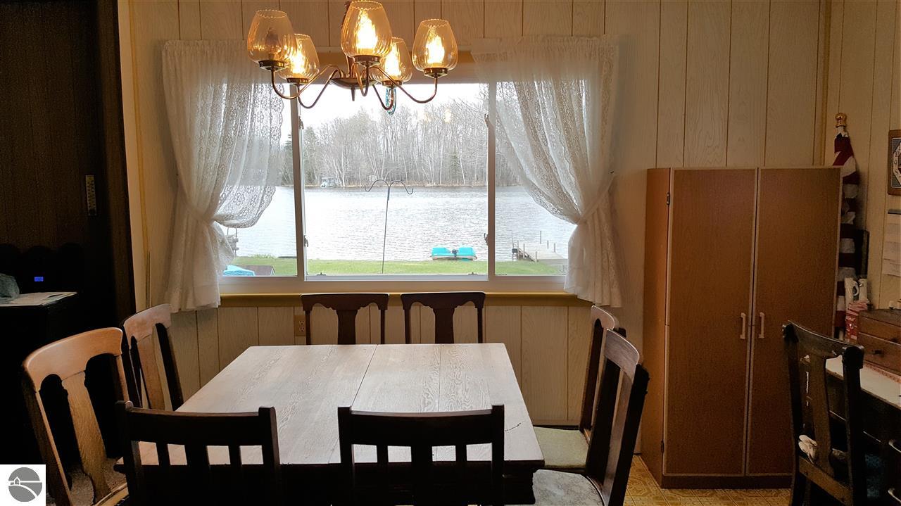 3651 E Shore Dr, Weidman, MI 48893 photo 8