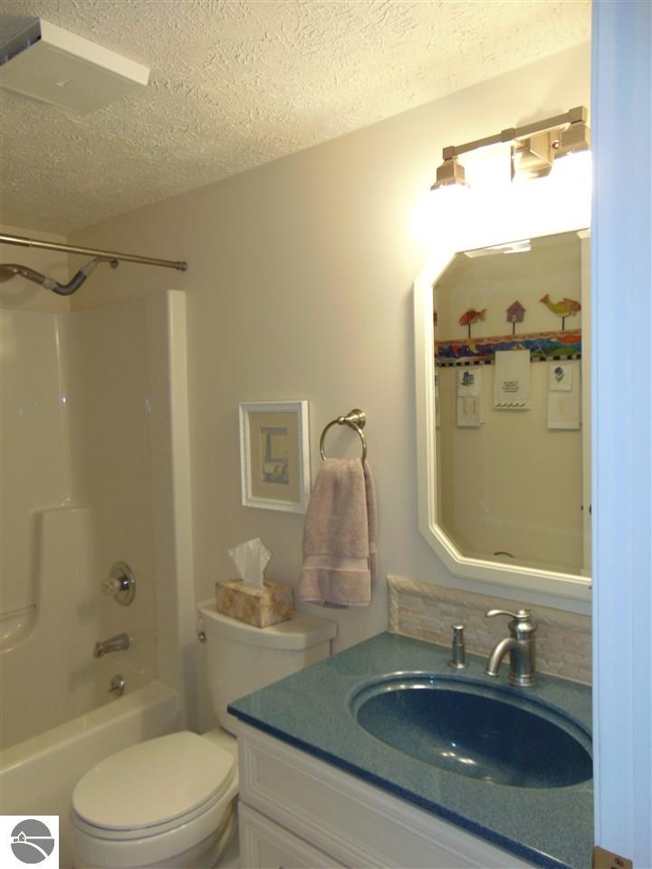 996 E Narlock Rd, Cedar, MI 49621 photo 15