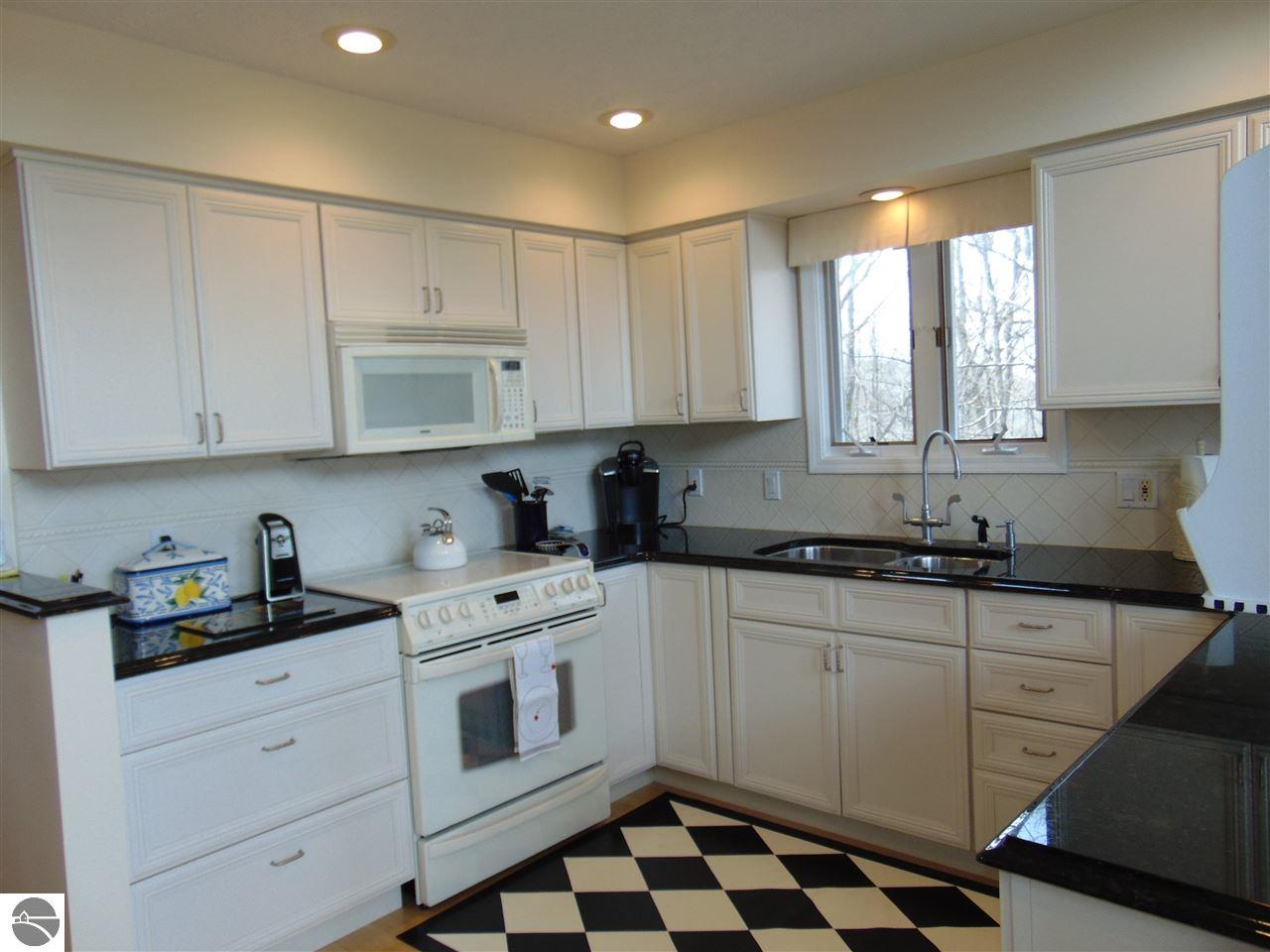 996 E Narlock Rd, Cedar, MI 49621 photo 11