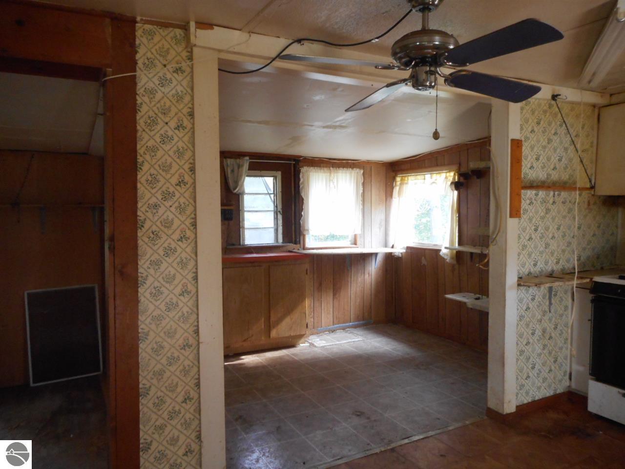 175 E Knox Rd, Beaverton, MI 48612 photo 11