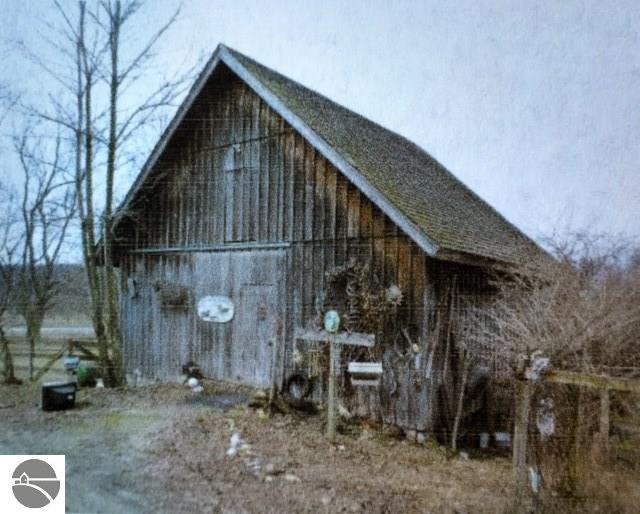 2981 Eitzen Rd, Cedar, MI 49621 photo 21