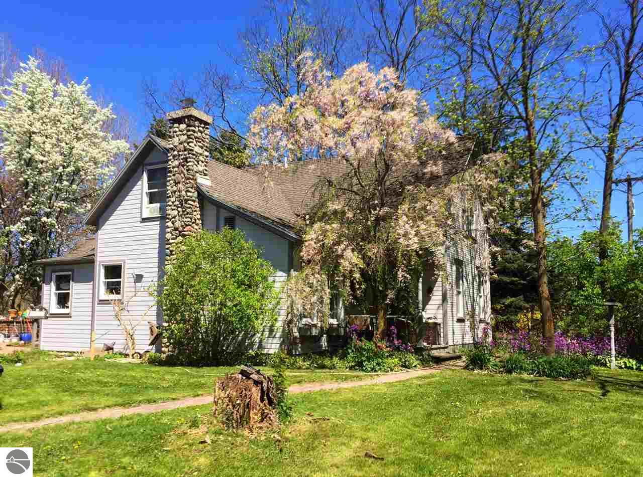 2981 Eitzen Rd, Cedar, MI 49621 photo 1