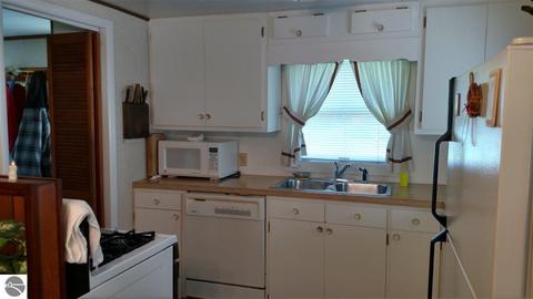 324 W Michigan Ave, Au Gres, MI 48703 photo 18