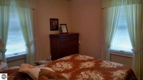 324 W Michigan Ave, Au Gres, MI 48703 photo 8