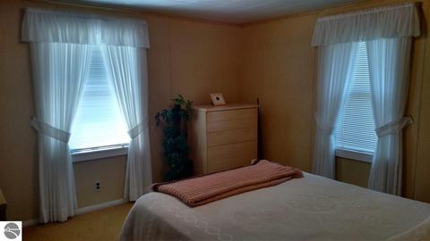 324 W Michigan Ave, Au Gres, MI 48703 photo 11
