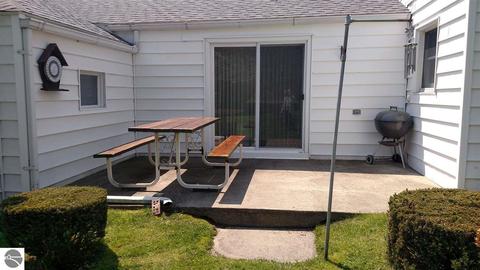324 W Michigan Ave, Au Gres, MI 48703 photo 6