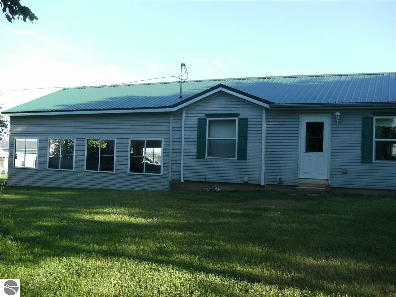2880 E Doherty Rd, Clare, MI 48617 photo 12