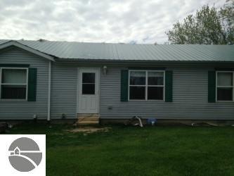 2880 E Doherty Rd, Clare, MI 48617 photo 1