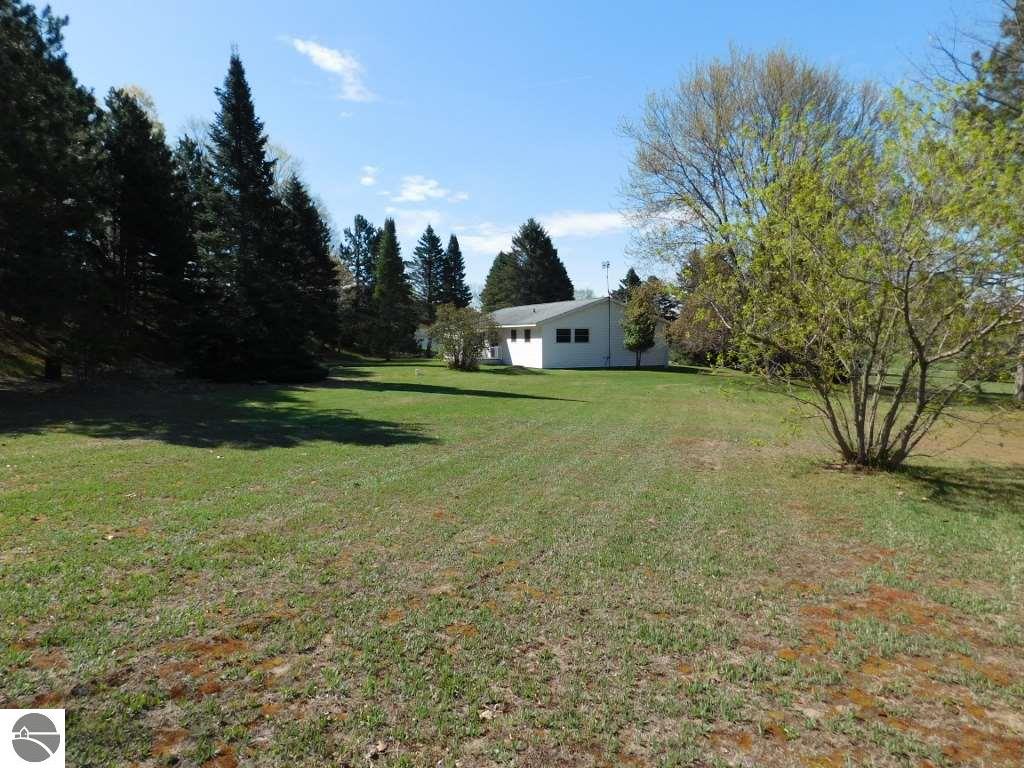 8571 E 12 Rd, Manton, MI 49663 photo 40