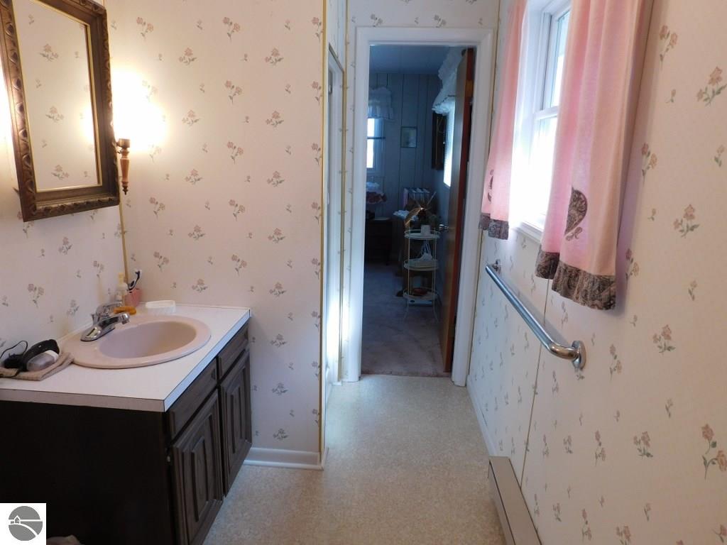 8571 E 12 Rd, Manton, MI 49663 photo 18