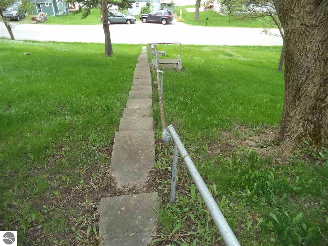 869 Richland Ave, Lupton, MI 48635 photo 6