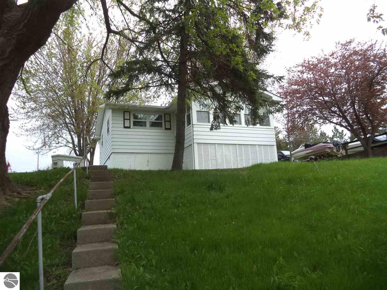869 Richland Ave, Lupton, MI 48635 photo 4