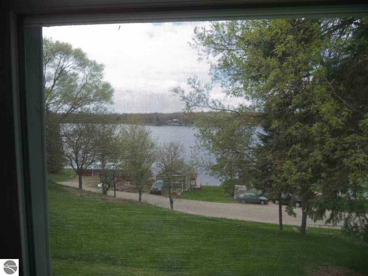869 Richland Ave, Lupton, MI 48635 photo 13