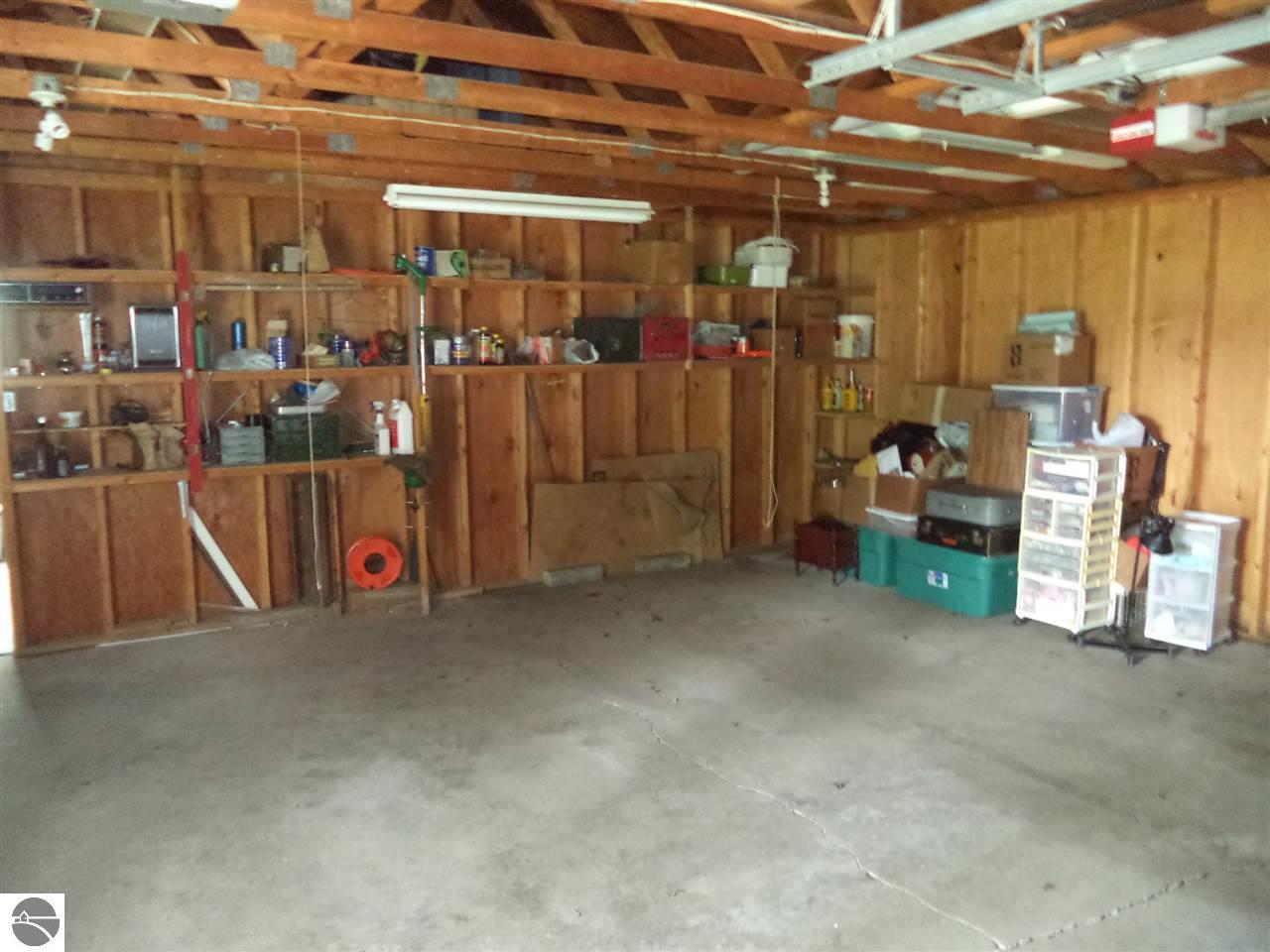 869 Richland Ave, Lupton, MI 48635 photo 19