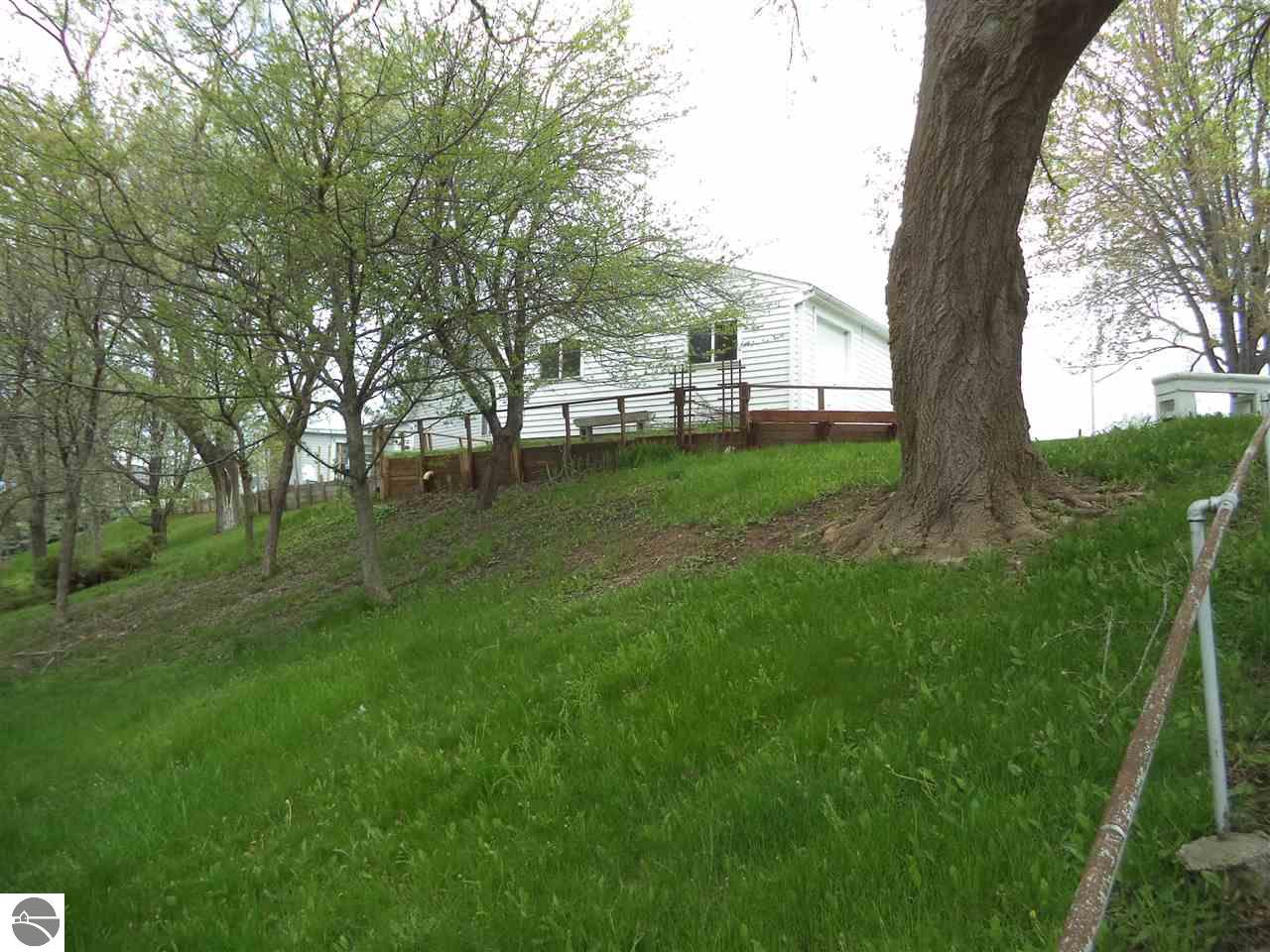 869 Richland Ave, Lupton, MI 48635 photo 22