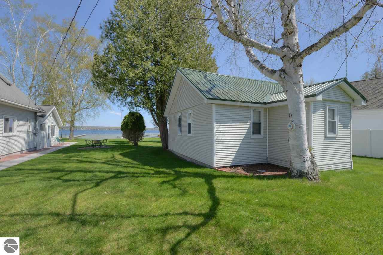 8373 S Sandbar Dr, Cedar, MI 49621 photo 38