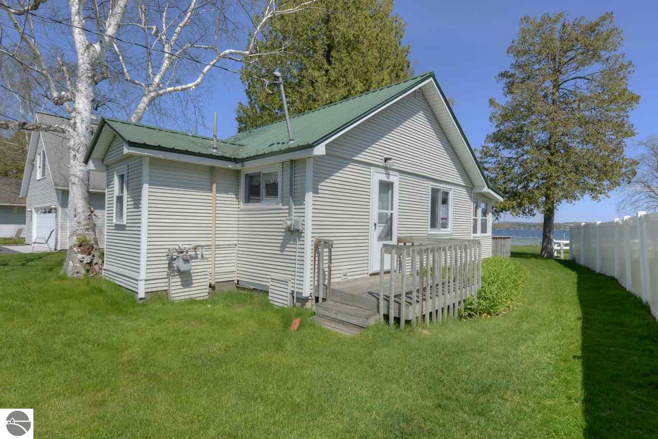8373 S Sandbar Dr, Cedar, MI 49621 photo 39