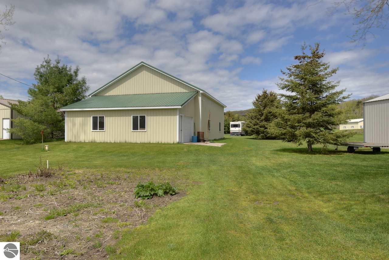 8373 S Sandbar Dr, Cedar, MI 49621 photo 12
