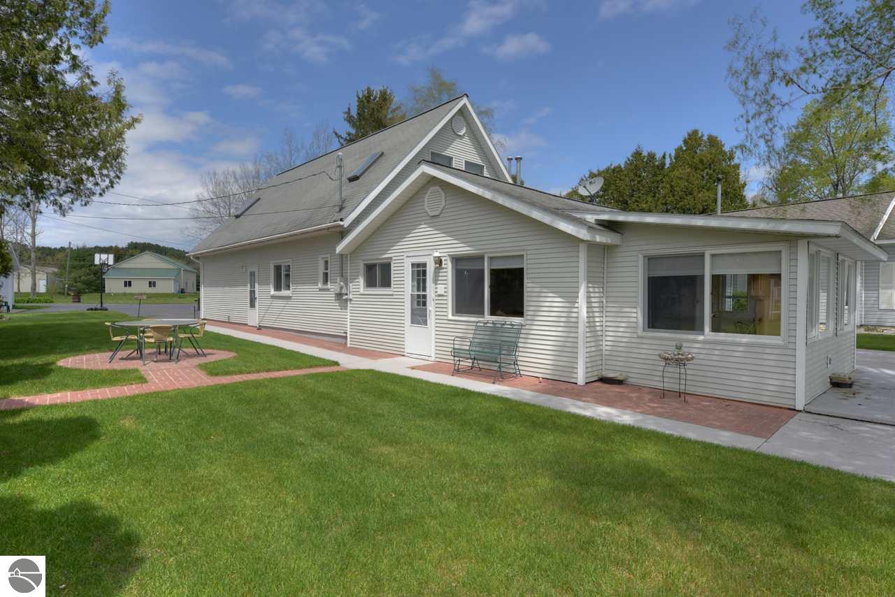 8373 S Sandbar Dr, Cedar, MI 49621 photo 15