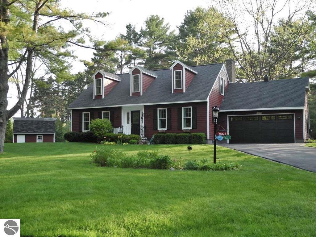 5 E Juniper Trl, Leland, MI 49654 photo 1