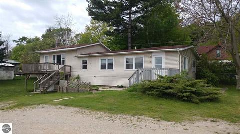 118 Sherman St, Elberta, MI 49628 photo 1