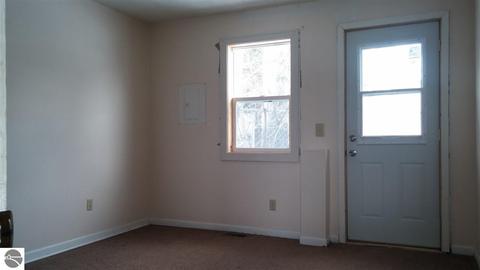 118 Sherman St, Elberta, MI 49628 photo 4