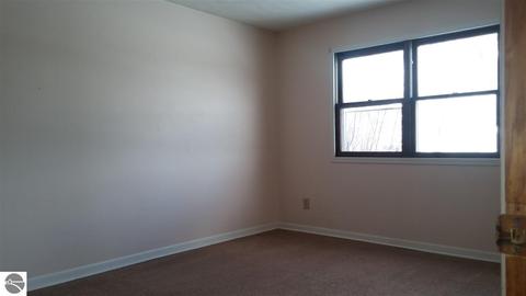 118 Sherman St, Elberta, MI 49628 photo 3