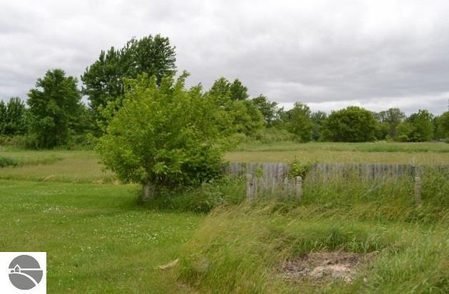 8425 E Monroe Rd, Wheeler, MI 48662 photo 22