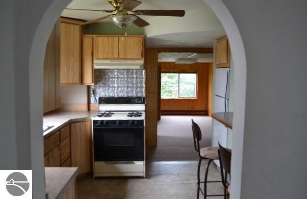8425 E Monroe Rd, Wheeler, MI 48662 photo 7