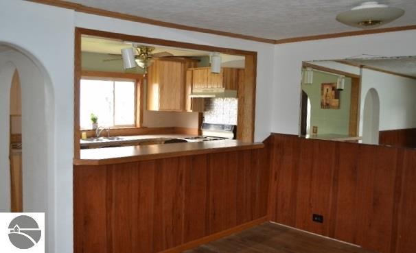 8425 E Monroe Rd, Wheeler, MI 48662 photo 9