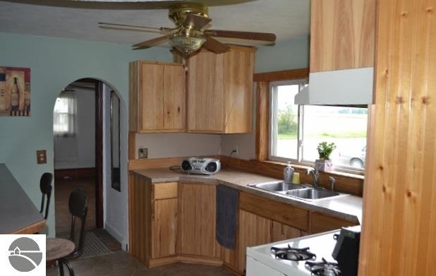 8425 E Monroe Rd, Wheeler, MI 48662 photo 8