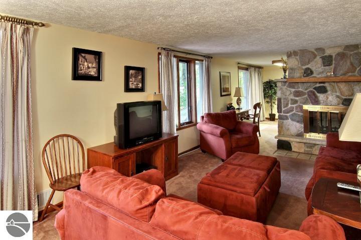 4033 E Shore Dr, Grawn, MI 49637 photo 9