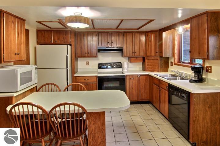 4033 E Shore Dr, Grawn, MI 49637 photo 14