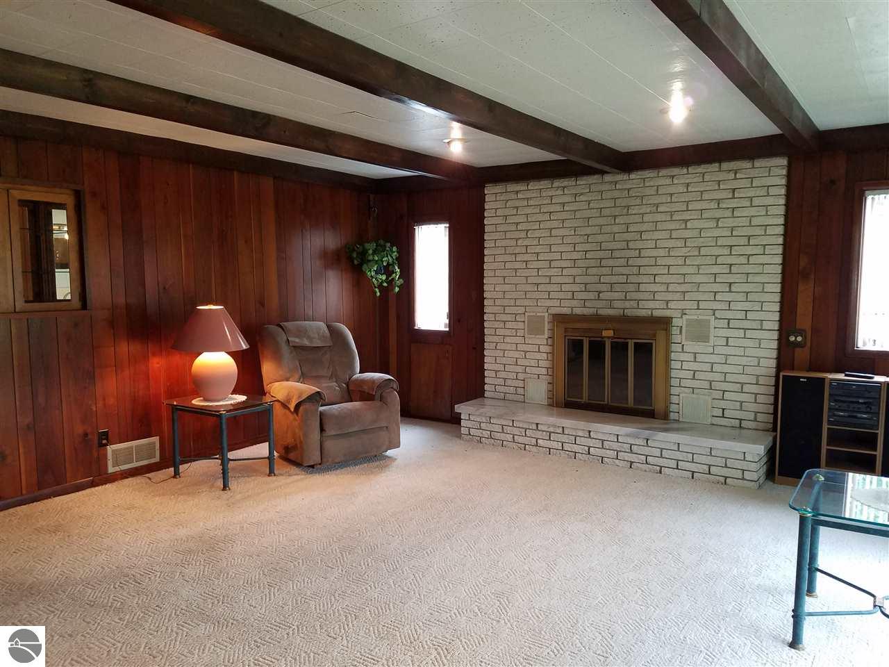 209 E 7th St, Manton, MI 49663 photo 9