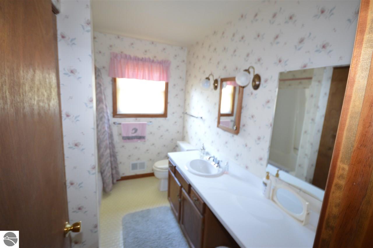 6967 S Glazier Beach Dr, Cedar, MI 49621 photo 16