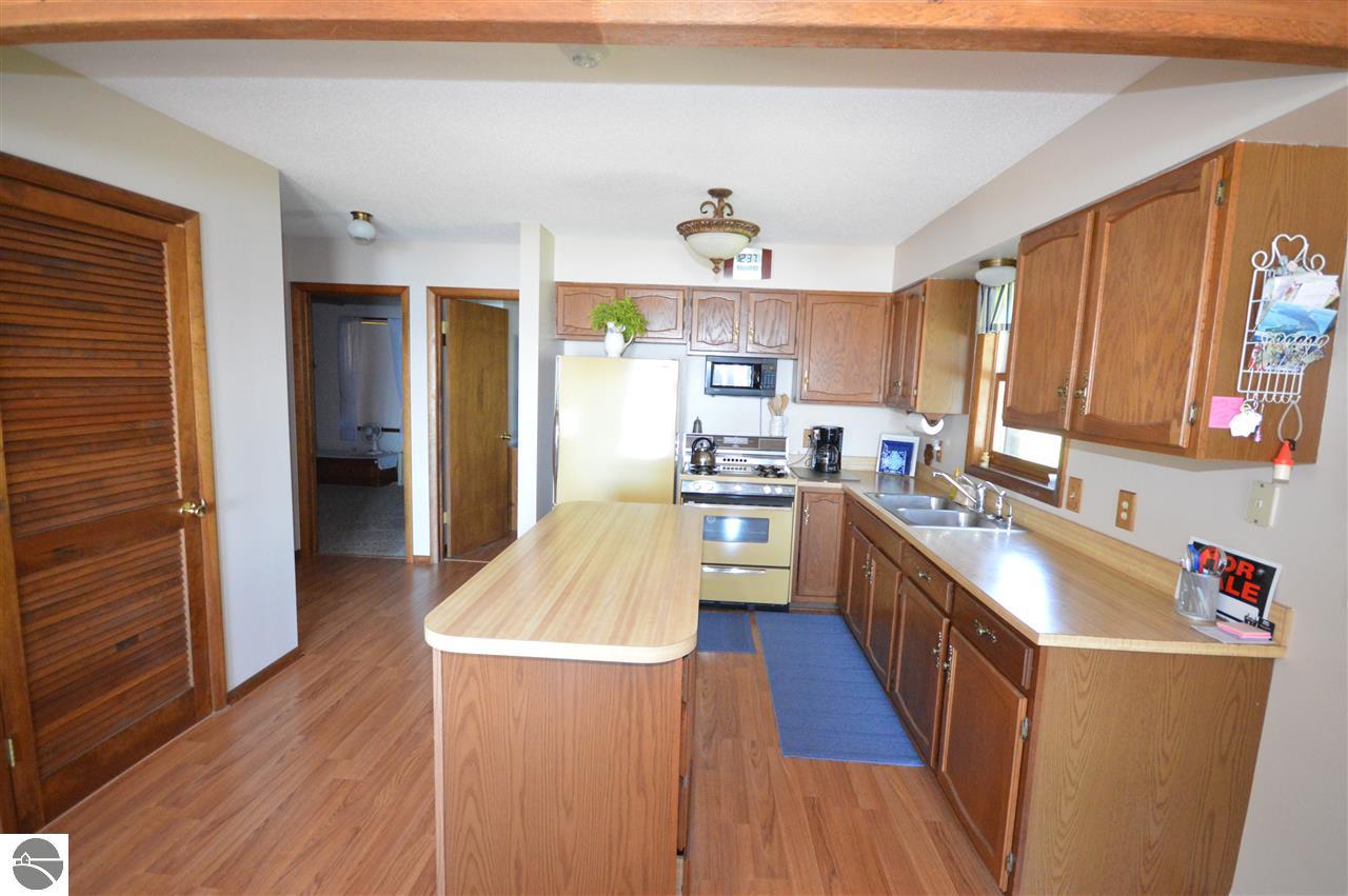 6967 S Glazier Beach Dr, Cedar, MI 49621 photo 5
