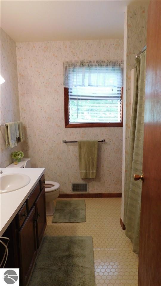 6967 S Glazier Beach Dr, Cedar, MI 49621 photo 12