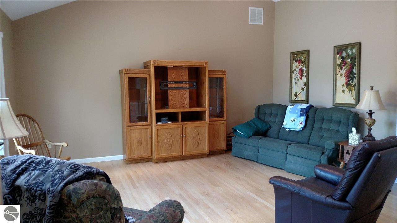 590 S Augres River Dr, Au Gres, MI 48703 photo 11