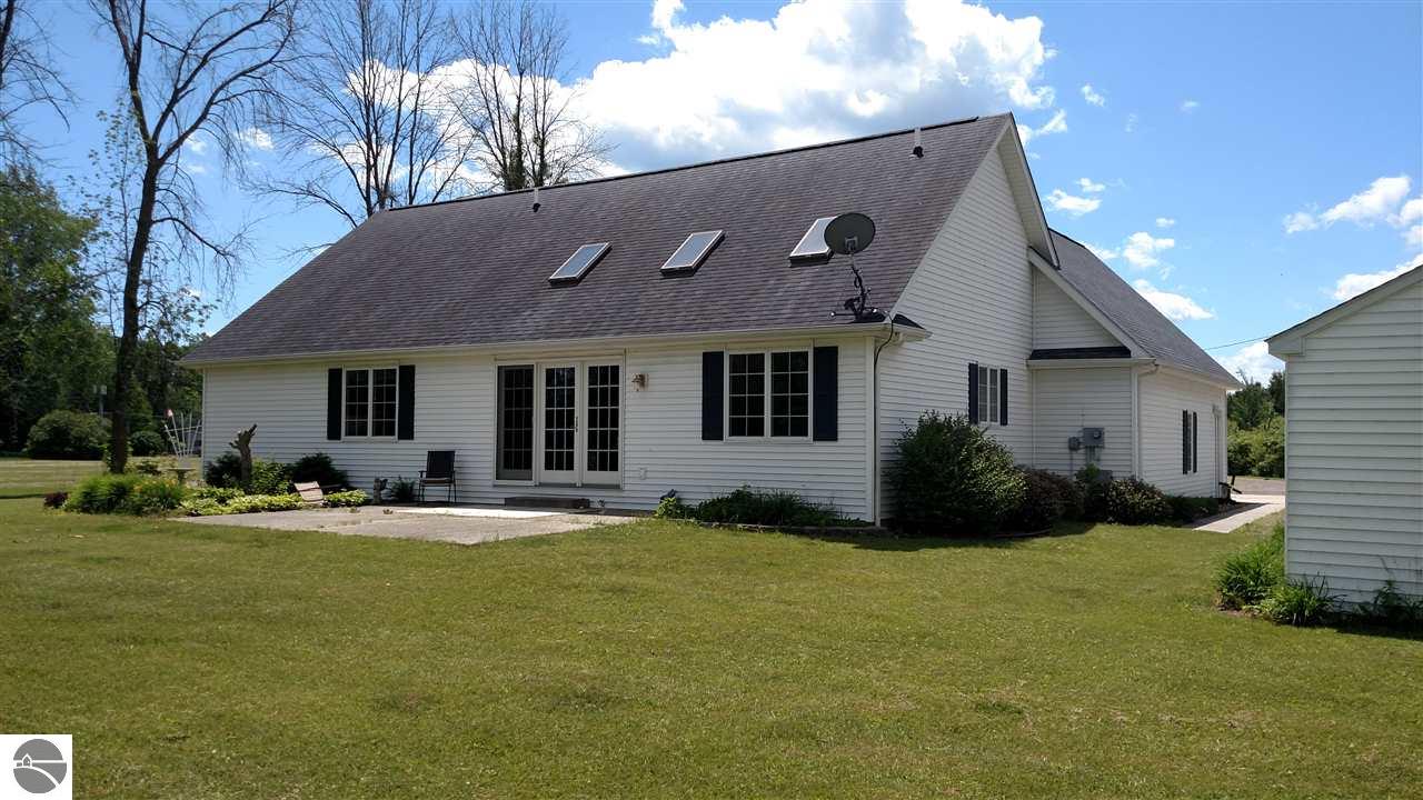 590 S Augres River Dr, Au Gres, MI 48703 photo 6
