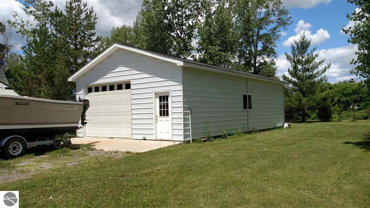 590 S Augres River Dr, Au Gres, MI 48703 photo 5
