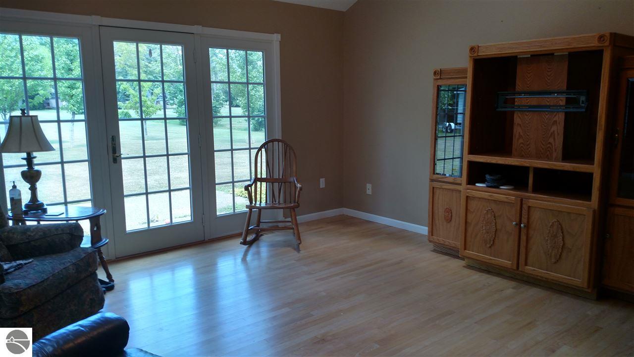 590 S Augres River Dr, Au Gres, MI 48703 photo 8