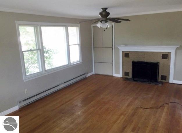921 E Center St, Ithaca, MI 48847 photo 8