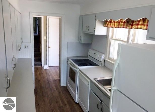 921 E Center St, Ithaca, MI 48847 photo 6