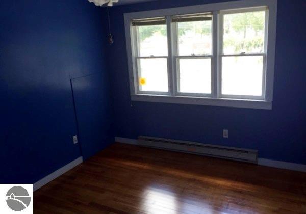 921 E Center St, Ithaca, MI 48847 photo 9