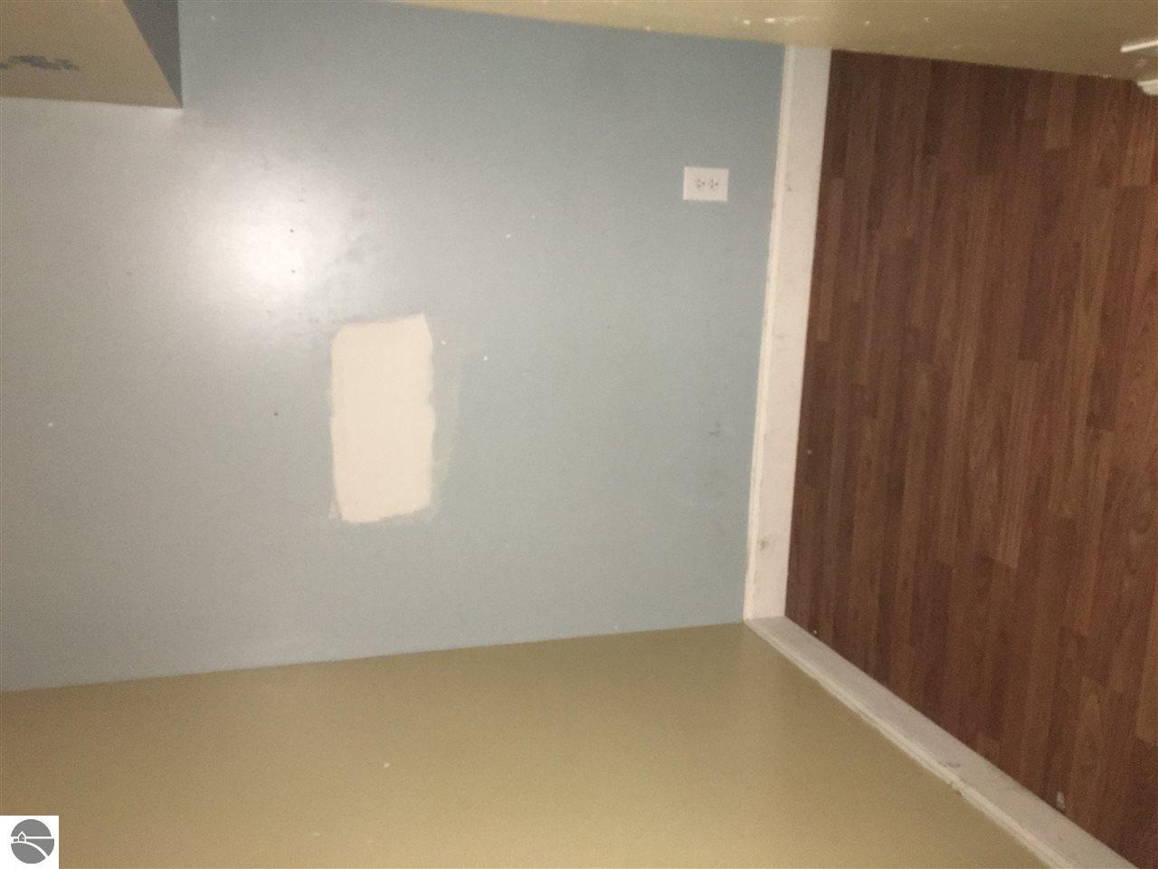 10657 Riley Rd, Interlochen, MI 49643 photo 9
