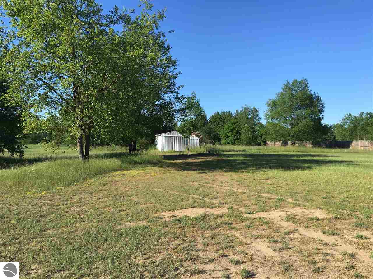 10657 Riley Rd, Interlochen, MI 49643 photo 3