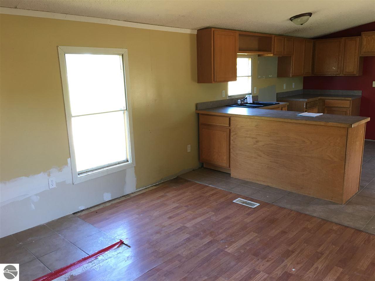 10657 Riley Rd, Interlochen, MI 49643 photo 7