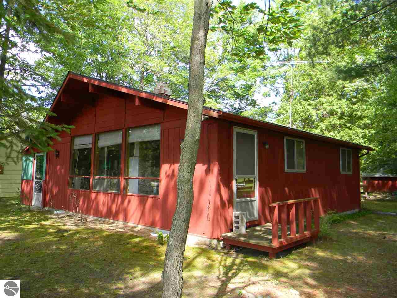 709 Deerfield Ln, Lupton, MI 48635 photo 14