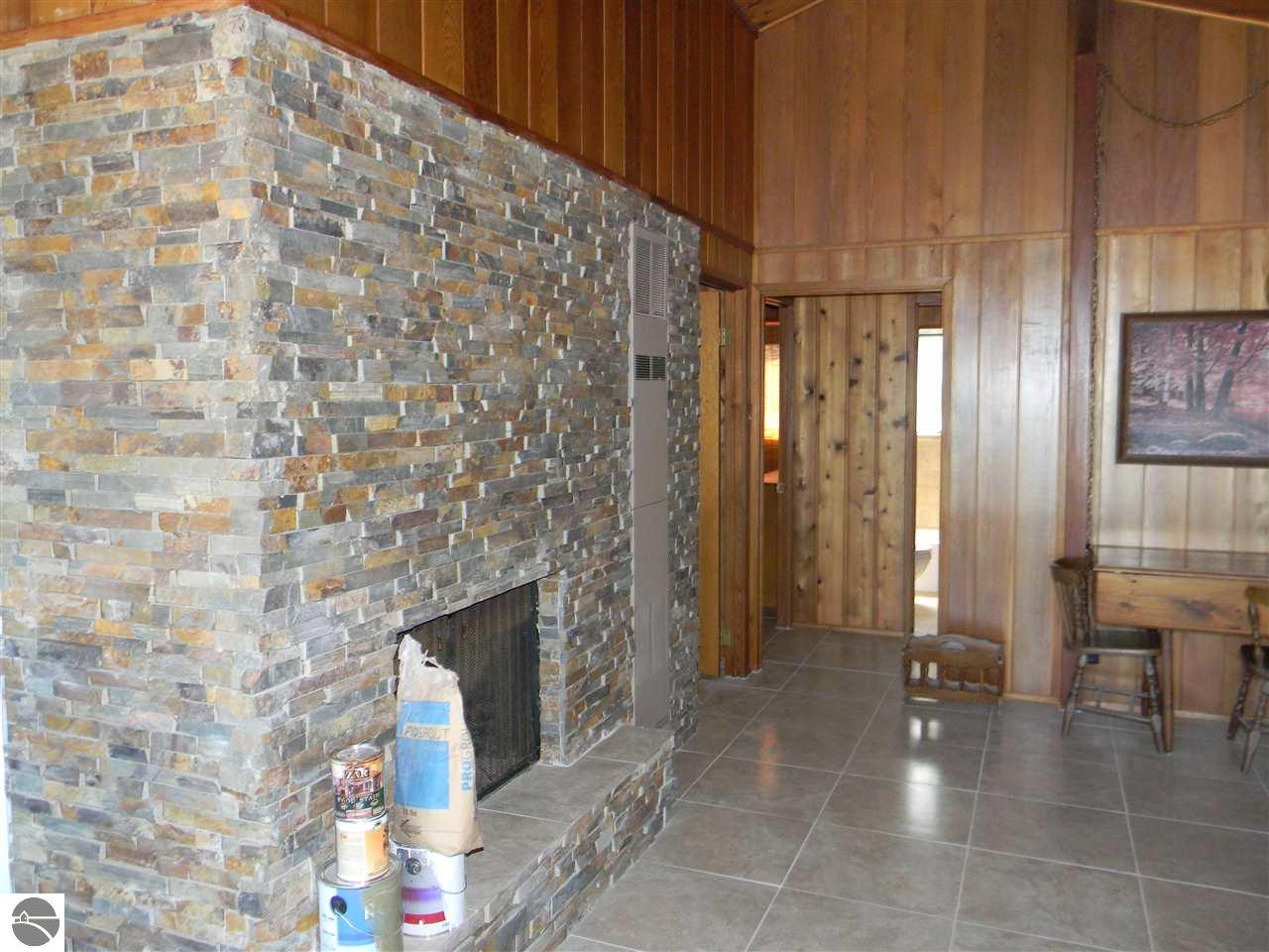 709 Deerfield Ln, Lupton, MI 48635 photo 10
