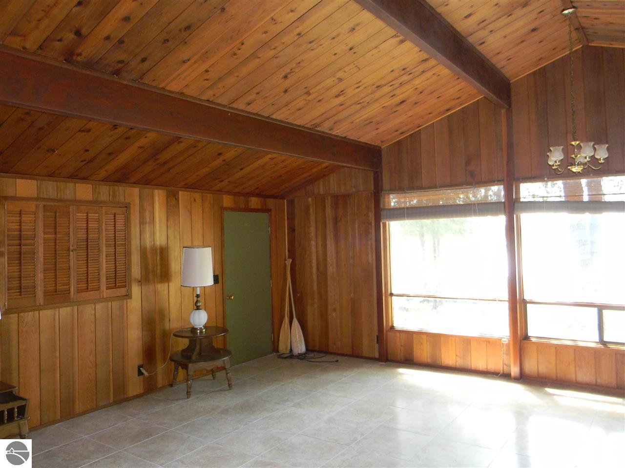 709 Deerfield Ln, Lupton, MI 48635 photo 20